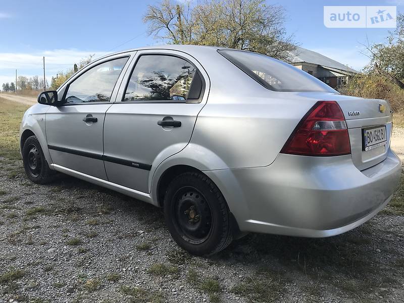 Седан Chevrolet Aveo 2011 в Тернополе