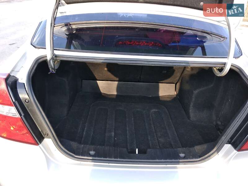 Седан Chevrolet Aveo 2007 в Києві