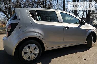 Хетчбек Chevrolet Aveo 2012 в Дніпрі