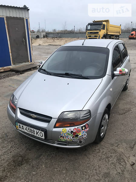 Хетчбек Chevrolet Aveo 2006 в 