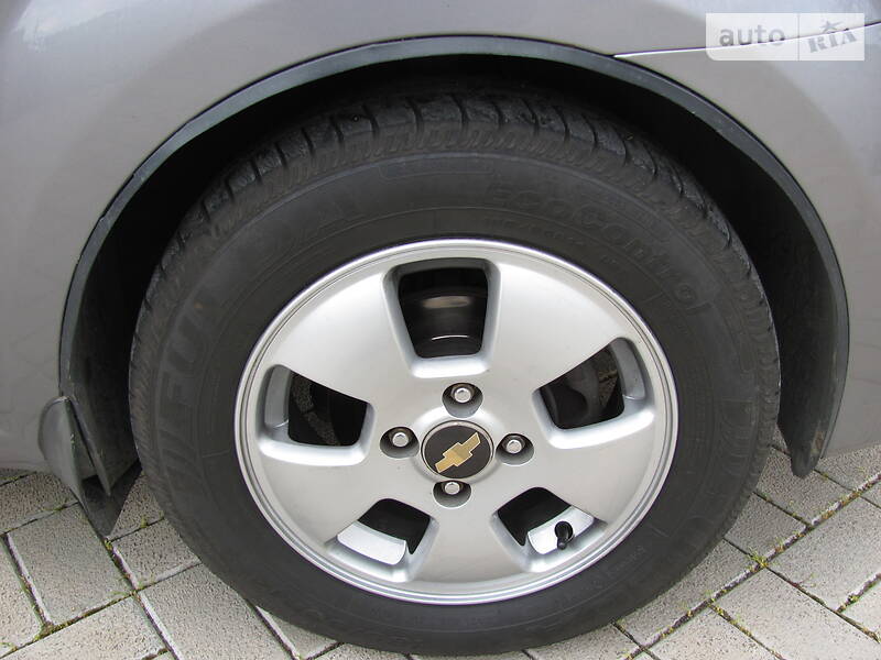 Седан Chevrolet Aveo 2006 в Маріуполі фото 80 Седан Chevrolet Aveo 2006 в Маріуполі