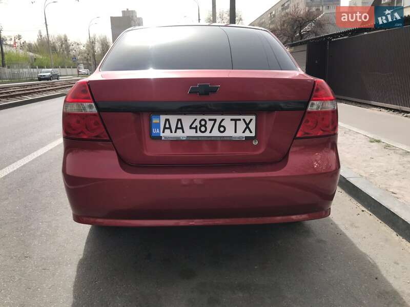 Седан Chevrolet Aveo 2007 в Києві