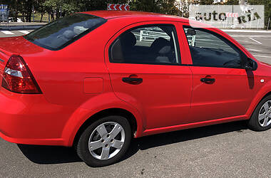 Седан Chevrolet Aveo 2009 в Києві