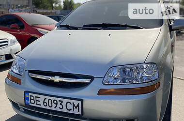 Хэтчбек Chevrolet Aveo 2005 в Новой Каховке