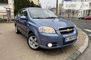 Седан Chevrolet Aveo 2006 в Киеве