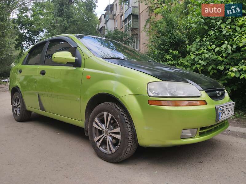 Седан Chevrolet Aveo 2004 в Одессе