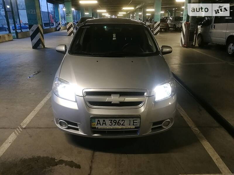 Седан Chevrolet Aveo 2008 в Киеве