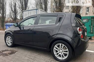 Хэтчбек Chevrolet Aveo 2012 в Киеве