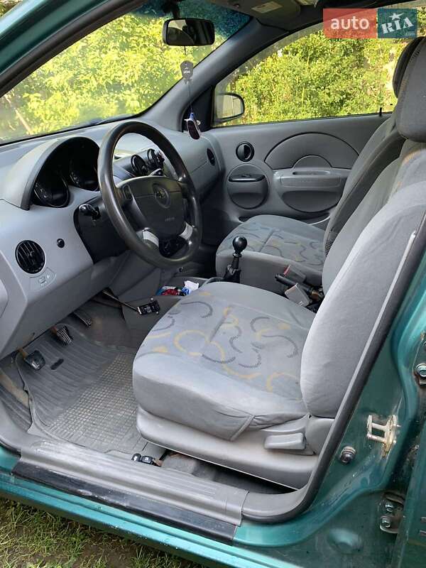 Хетчбек Chevrolet Aveo 2004 в Рожнятові