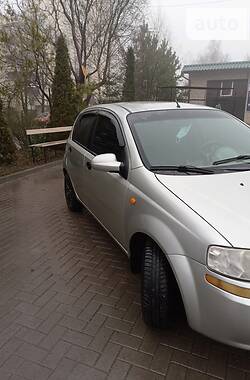 Хэтчбек Chevrolet Aveo 2005 в Каменец-Подольском