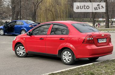 Седан Chevrolet Aveo 2007 в Кривом Роге