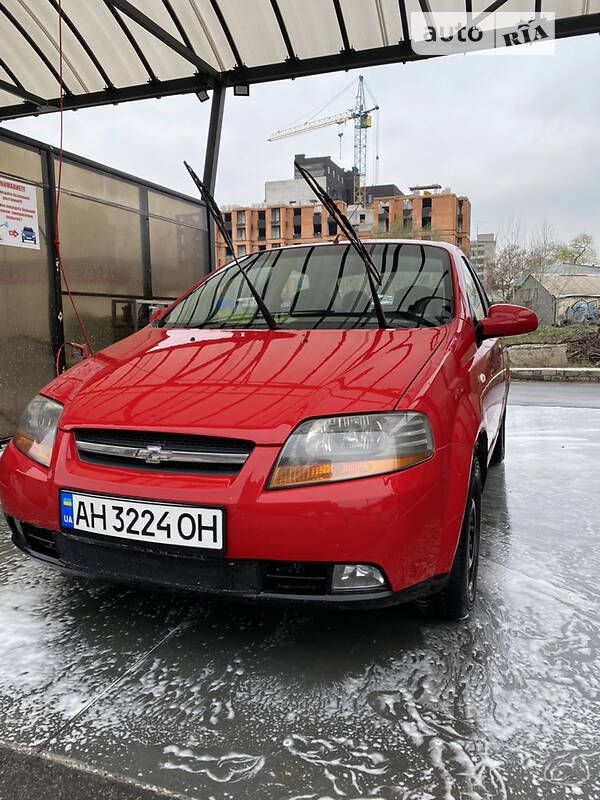 Седан Chevrolet Aveo 2006 в Днепре