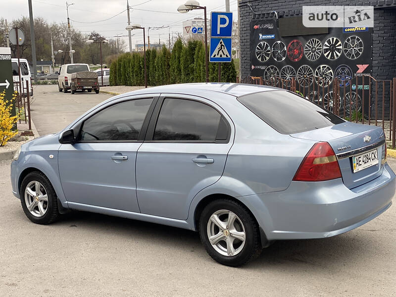 Седан Chevrolet Aveo 2008 в Днепре