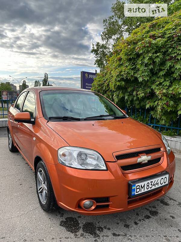 Седан Chevrolet Aveo 2008 в Сумах