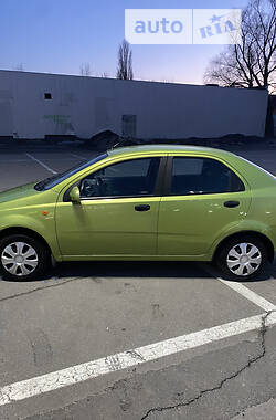 Седан Chevrolet Aveo 2005 в Львове