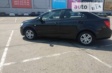 Седан Chevrolet Aveo 2011 в Нетешине