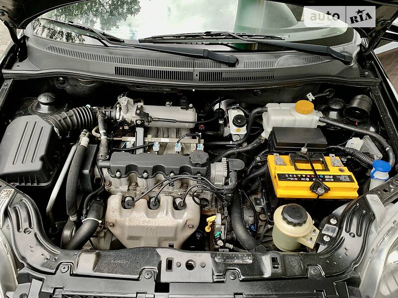 Седан Chevrolet Aveo 2011 в Дніпрі