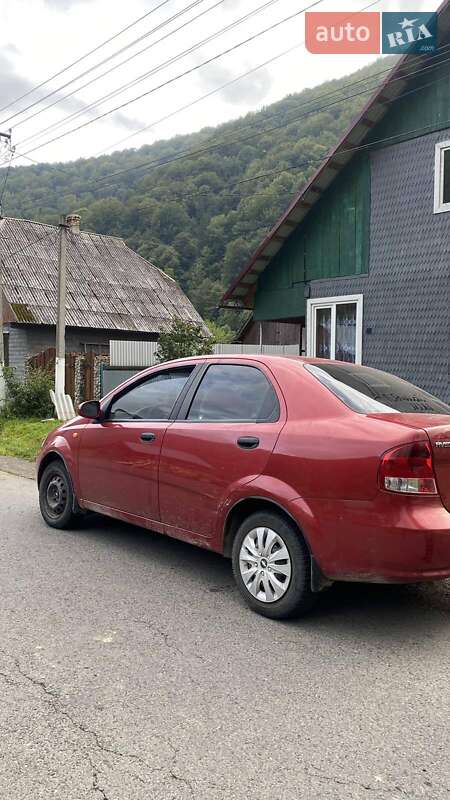 Седан Chevrolet Aveo 2005 в Тячеве