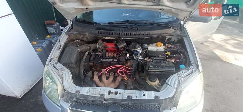 Седан Chevrolet Aveo 2006 в Бершади