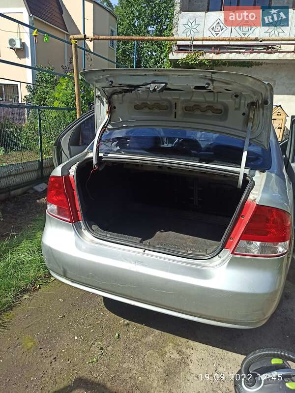 Седан Chevrolet Aveo 2005 в Одессе