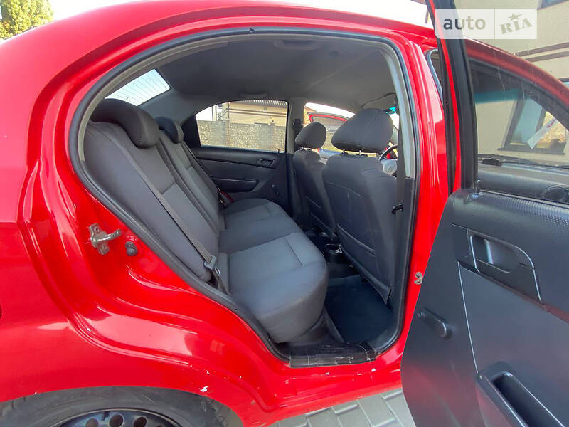 Седан Chevrolet Aveo 2008 в Зарічному