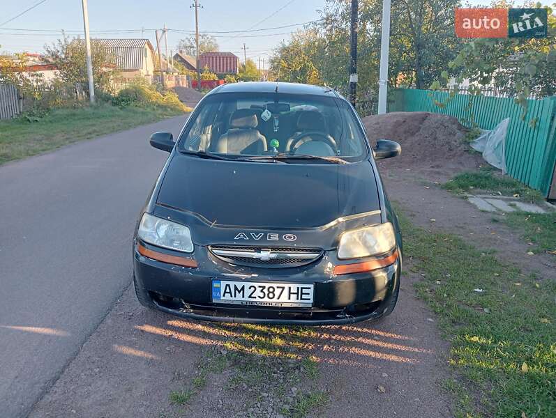 Седан Chevrolet Aveo 2005 в Коростене