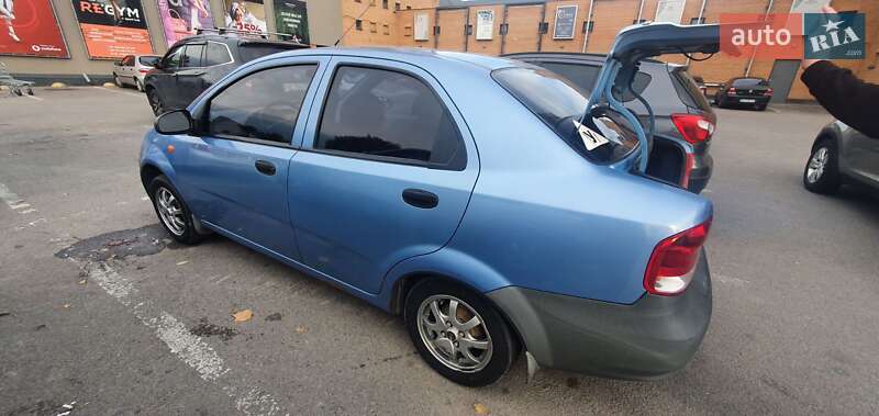 Седан Chevrolet Aveo 2004 в Дніпрі фото 4 Седан Chevrolet Aveo 2004 в Дніпрі