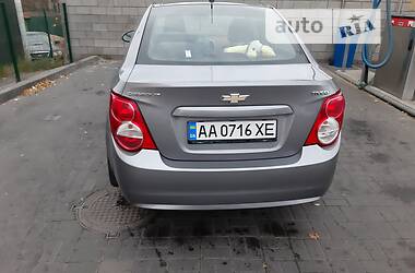 Седан Chevrolet Aveo 2011 в Києві