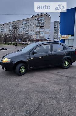 Седан Chevrolet Aveo 2005 в Миколаєві