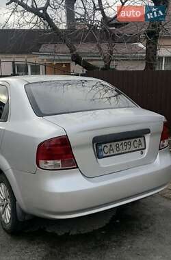 Седан Chevrolet Aveo 2006 в Черкасах