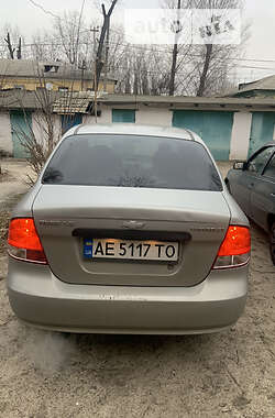 Седан Chevrolet Aveo 2005 в Днепре