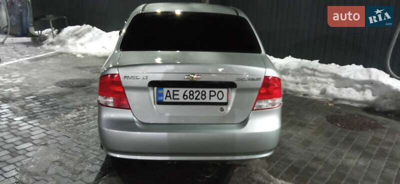 Седан Chevrolet Aveo 2004 в Дніпрі