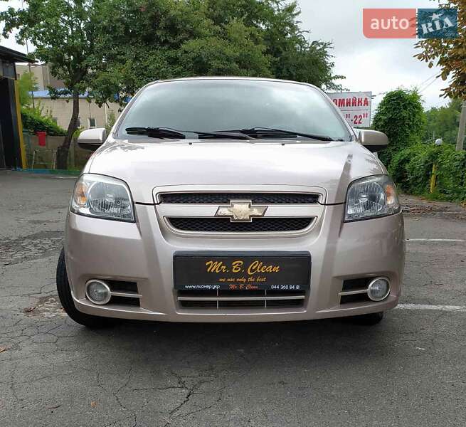 Седан Chevrolet Aveo 2008 в Киеве