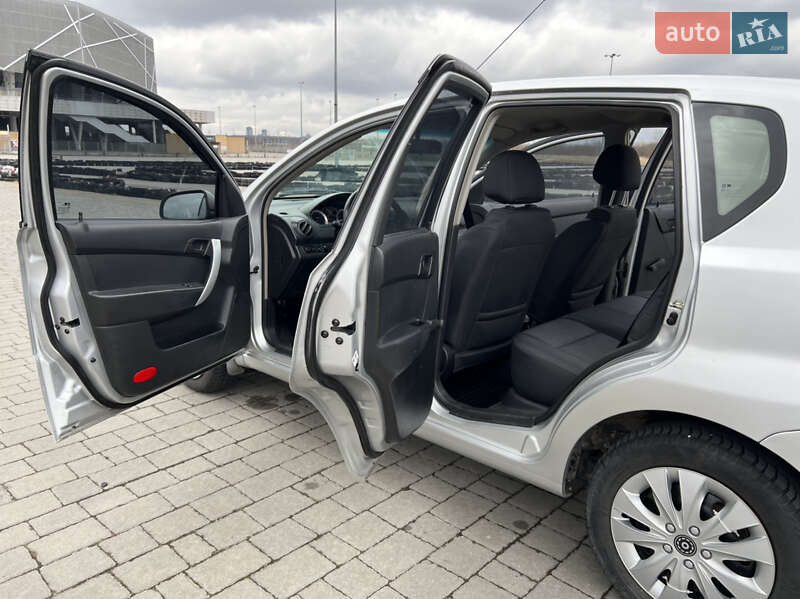 Хэтчбек Chevrolet Aveo 2010 в Львове