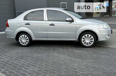 Седан Chevrolet Aveo 2010 в 