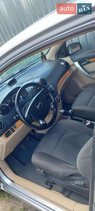 Седан Chevrolet Aveo 2008 в Первомайську
