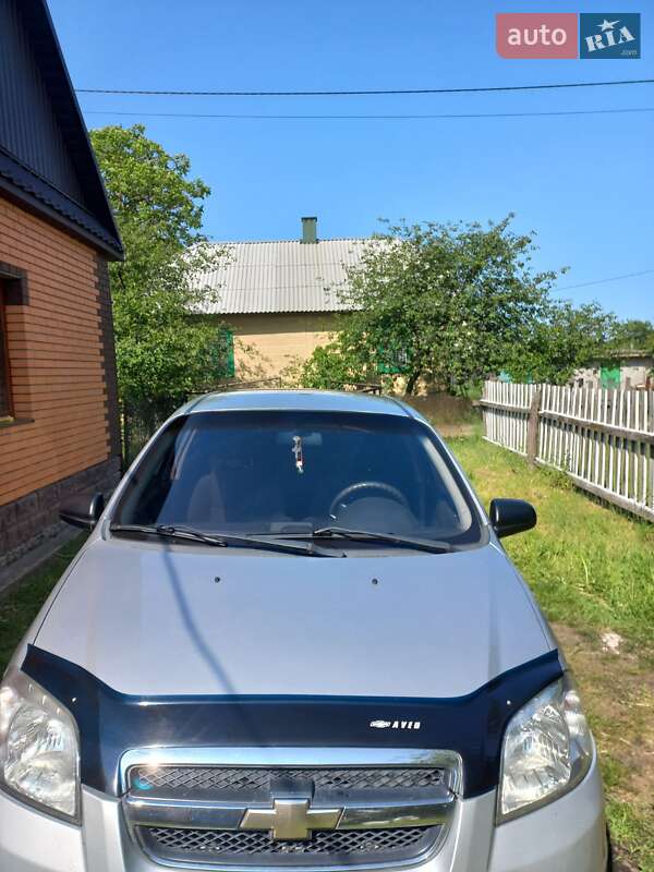 Седан Chevrolet Aveo 2007 в Вараші