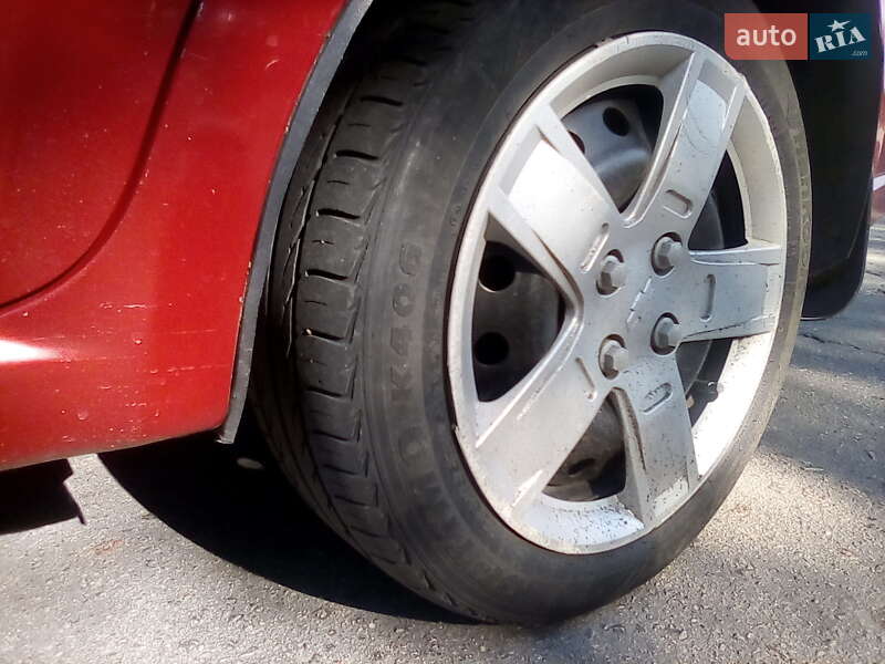 Седан Chevrolet Aveo 2007 в Николаеве