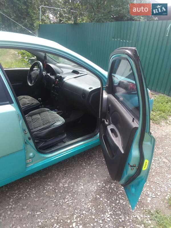 Седан Chevrolet Aveo 2006 в Краматорську