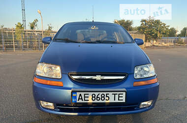 Седан Chevrolet Aveo 2005 в Днепре
