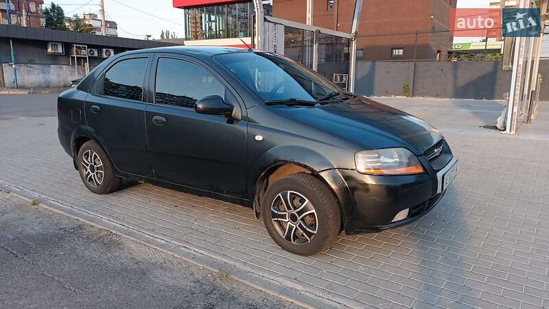 Седан Chevrolet Aveo 2005 в Дніпрі