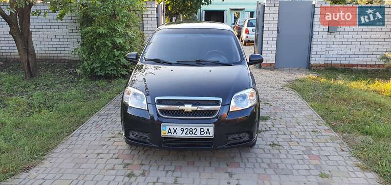 Седан Chevrolet Aveo 2007 в Краснограді