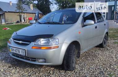 Седан Chevrolet Aveo 2004 в Косове