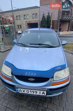 Седан Chevrolet Aveo 2004 в Днепре