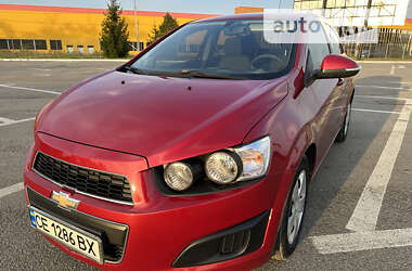 Седан Chevrolet Aveo 2013 в Черновцах