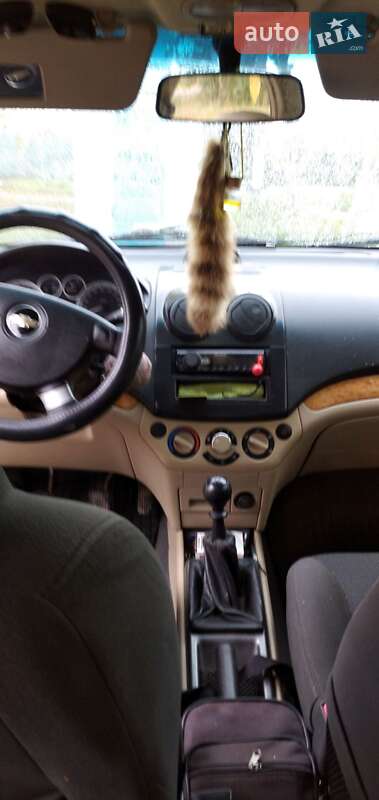 Седан Chevrolet Aveo 2008 в Черновцах