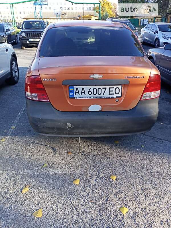 Седан Chevrolet Aveo 2005 в Киеве