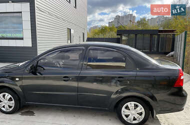 Седан Chevrolet Aveo 2007 в Киеве