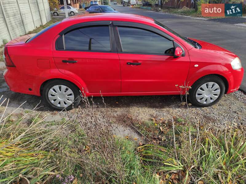 Седан Chevrolet Aveo 2008 в Полтаве
