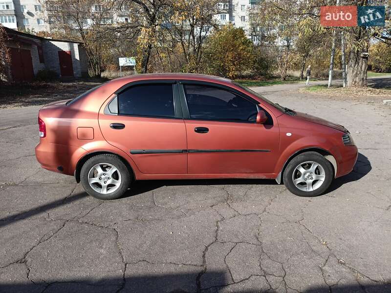 Седан Chevrolet Aveo 2006 в Краматорске